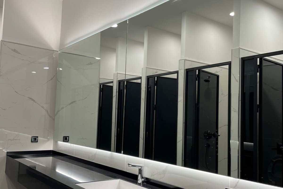 قاعة صالة الألعاب الرياضية