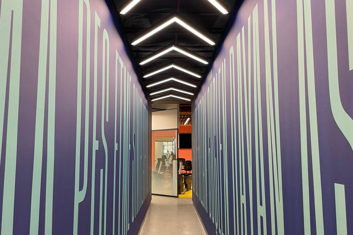 قاعة صالة الألعاب الرياضية