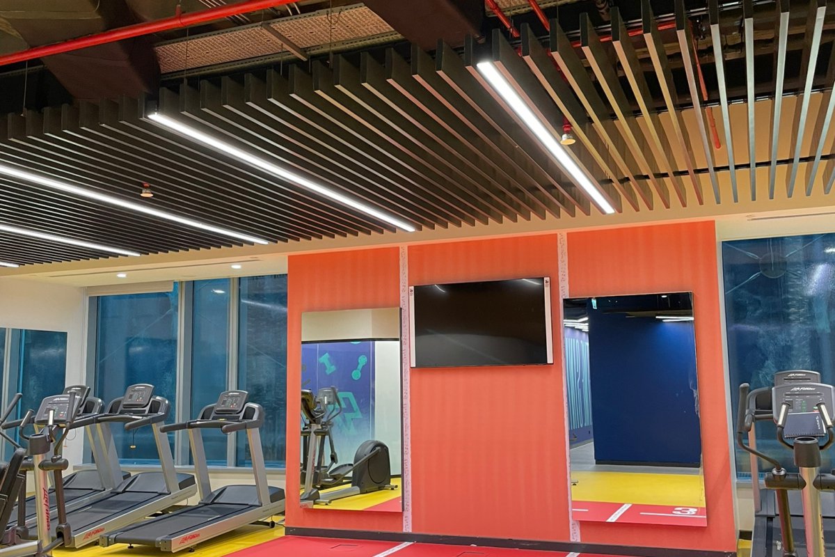 قاعة صالة الألعاب الرياضية